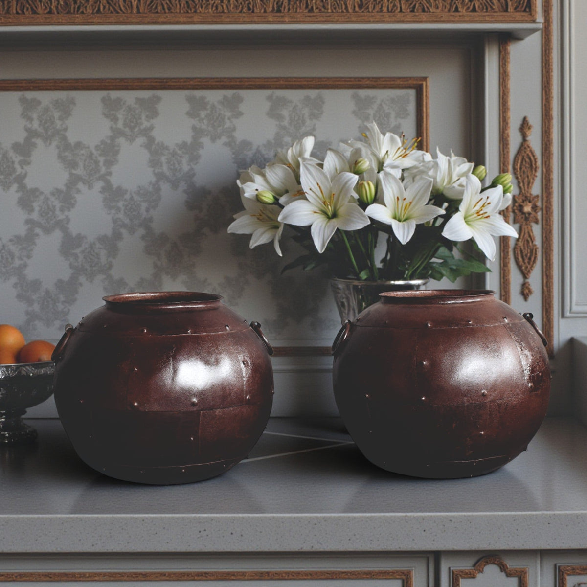 Iron Flower Pot – Elegant Rustic Charm for Modern Homes
