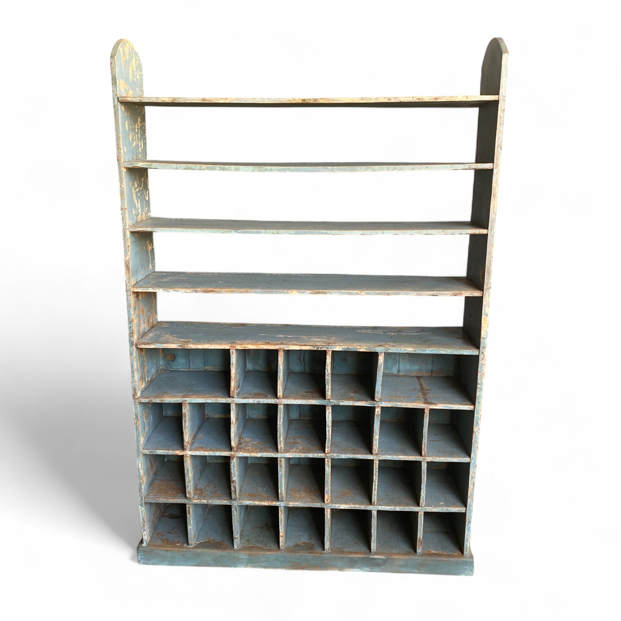 WOODEN BOOKSHELF
