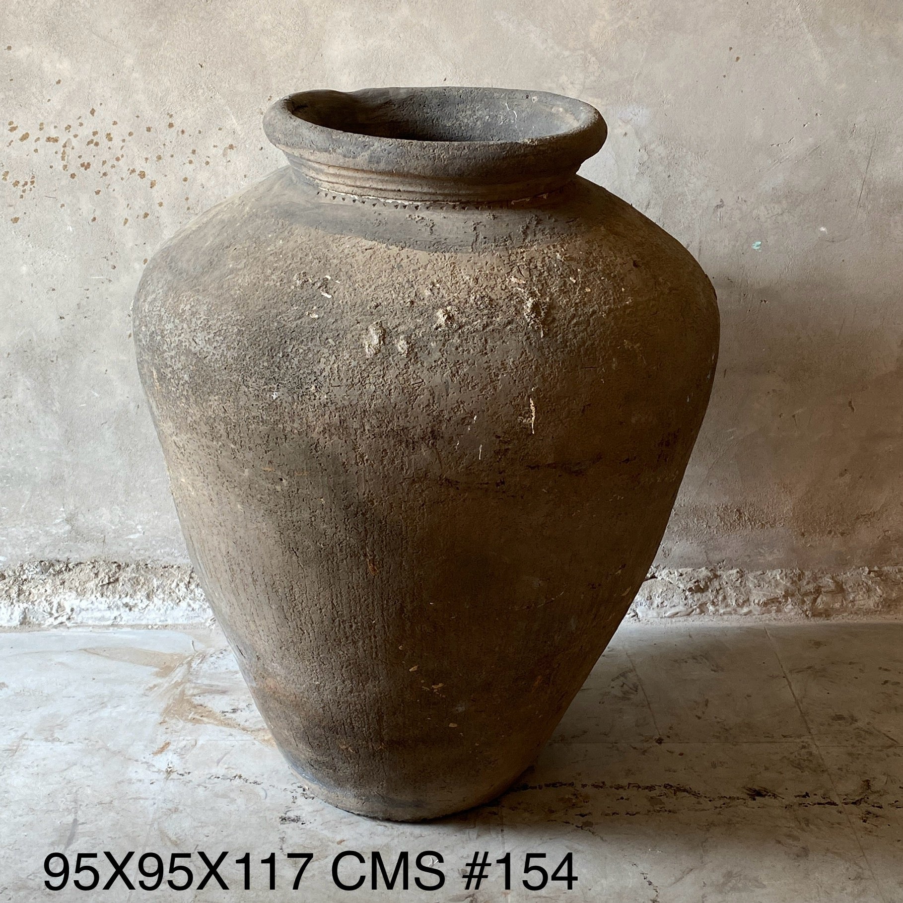 TERRACOTTA POT