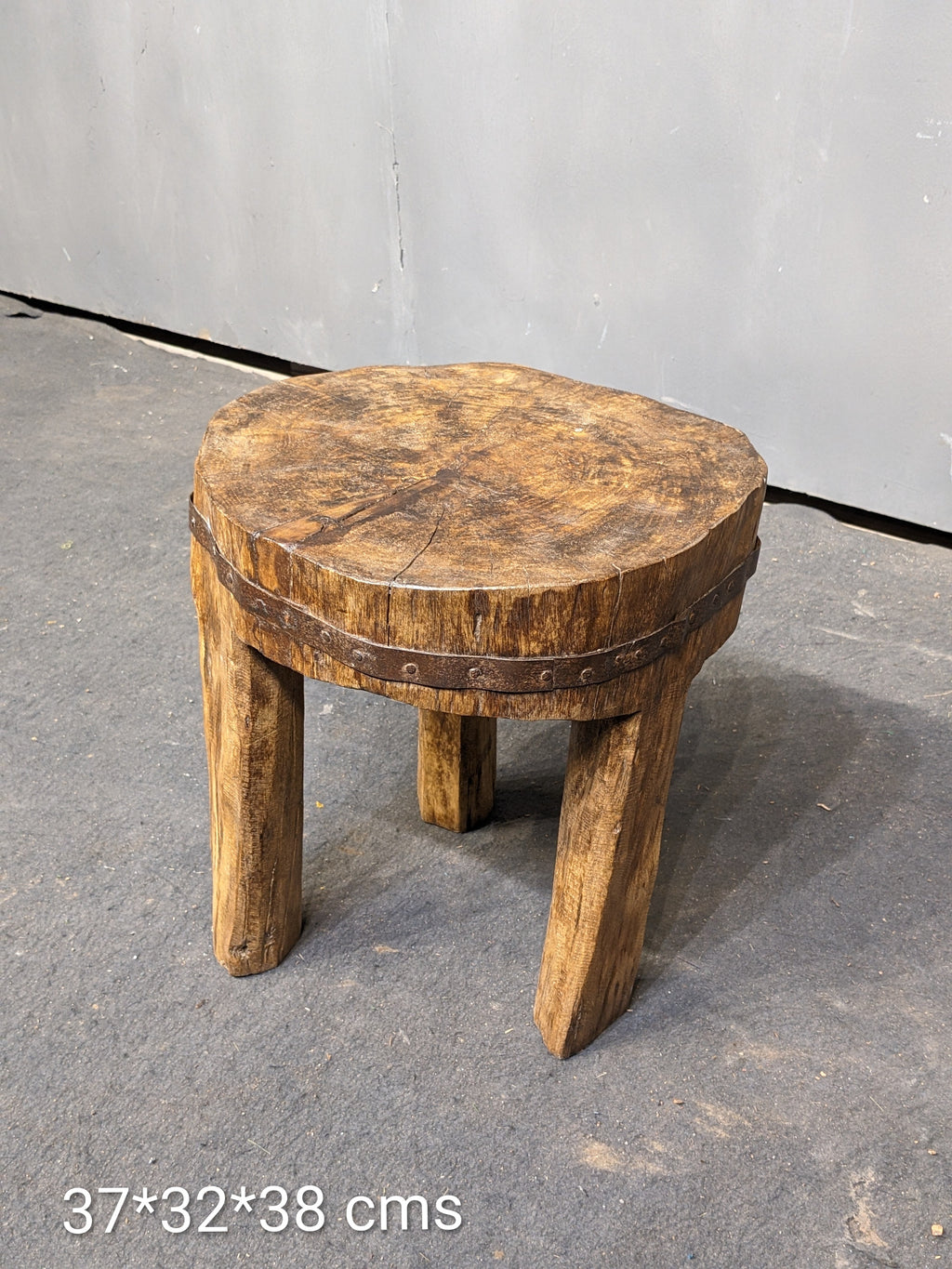 Naga Mini Stool