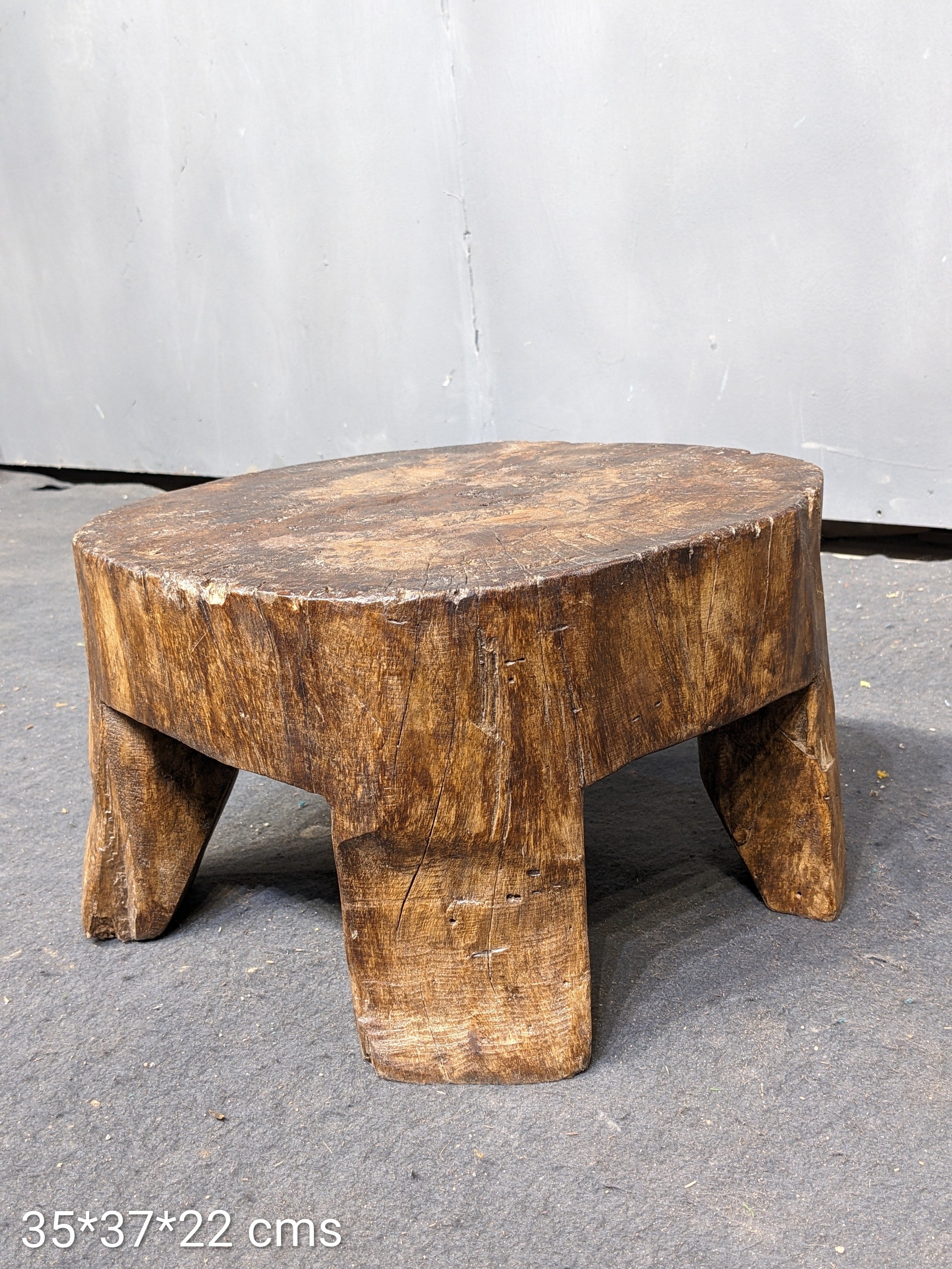 Naga Mini Stool