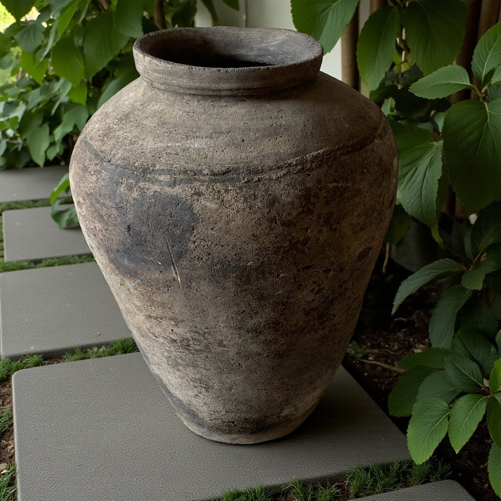 TERRACOTTA POT