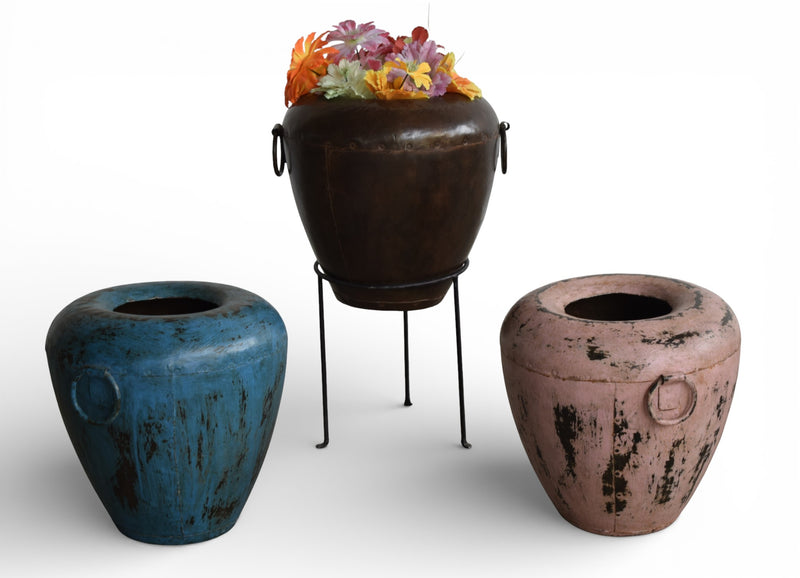 Antique Iron Pot Planter – handcrafted vintage Indian decor from Jodhpur, Rajasthan