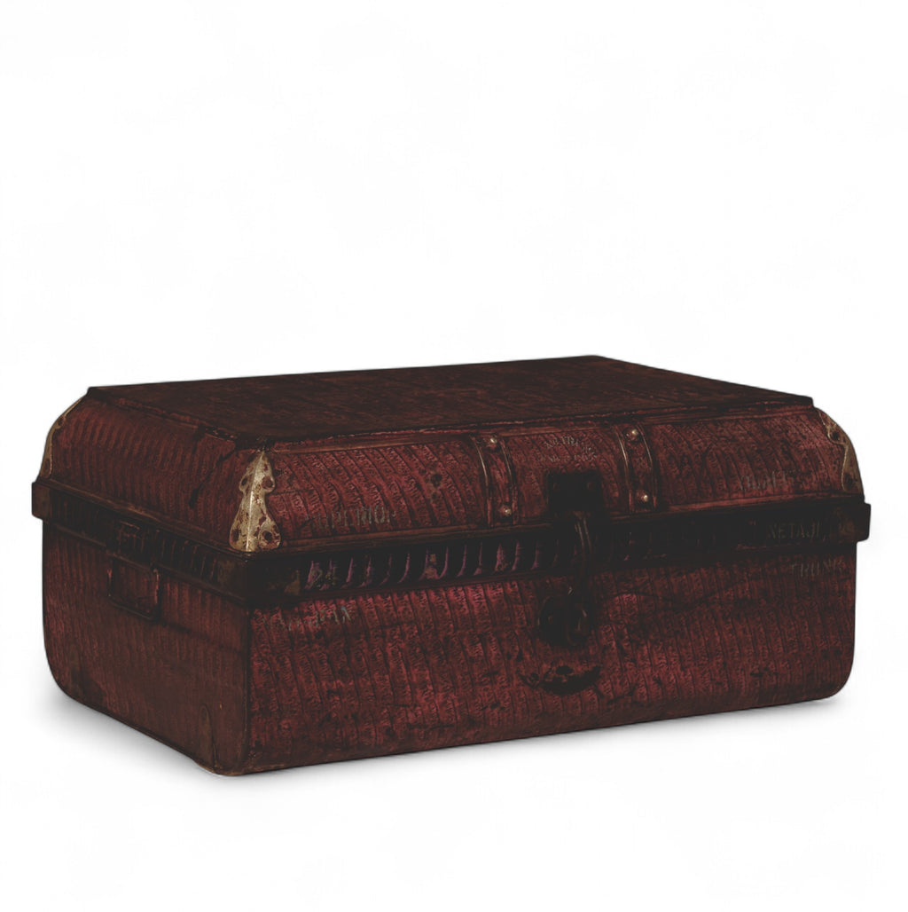 IRON TRUNK