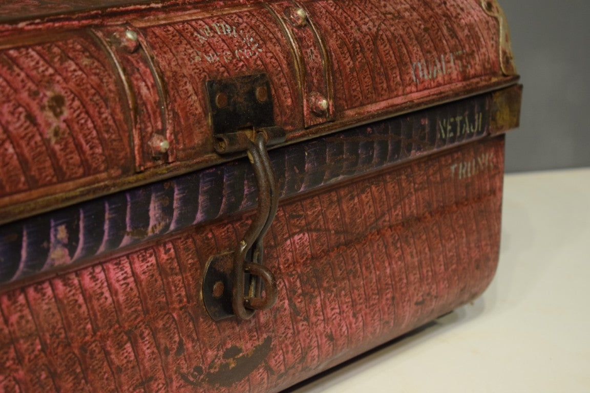 IRON TRUNK