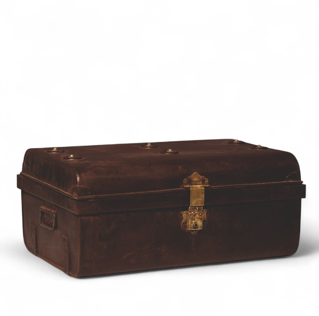 IRON TRUNK