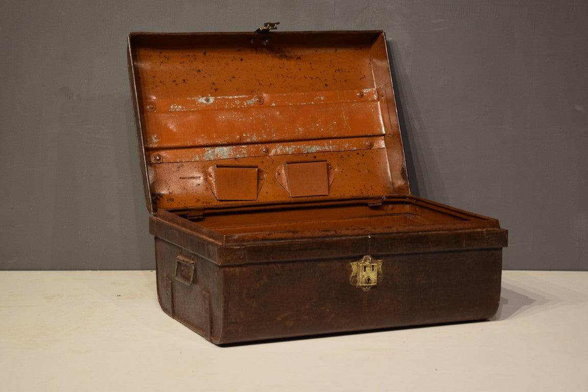 IRON TRUNK