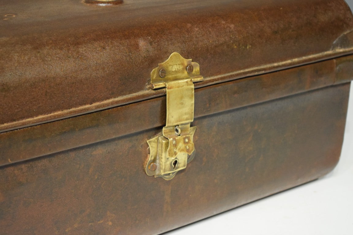 IRON TRUNK