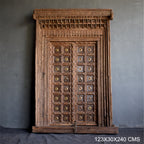 WOODEN DOOR