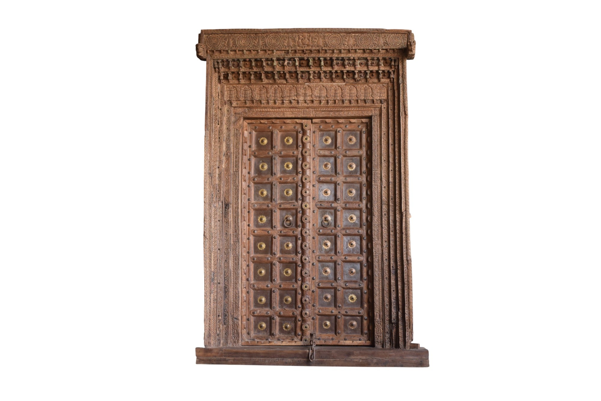 WOODEN DOOR