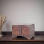 VINTAGE WOODEN BOX