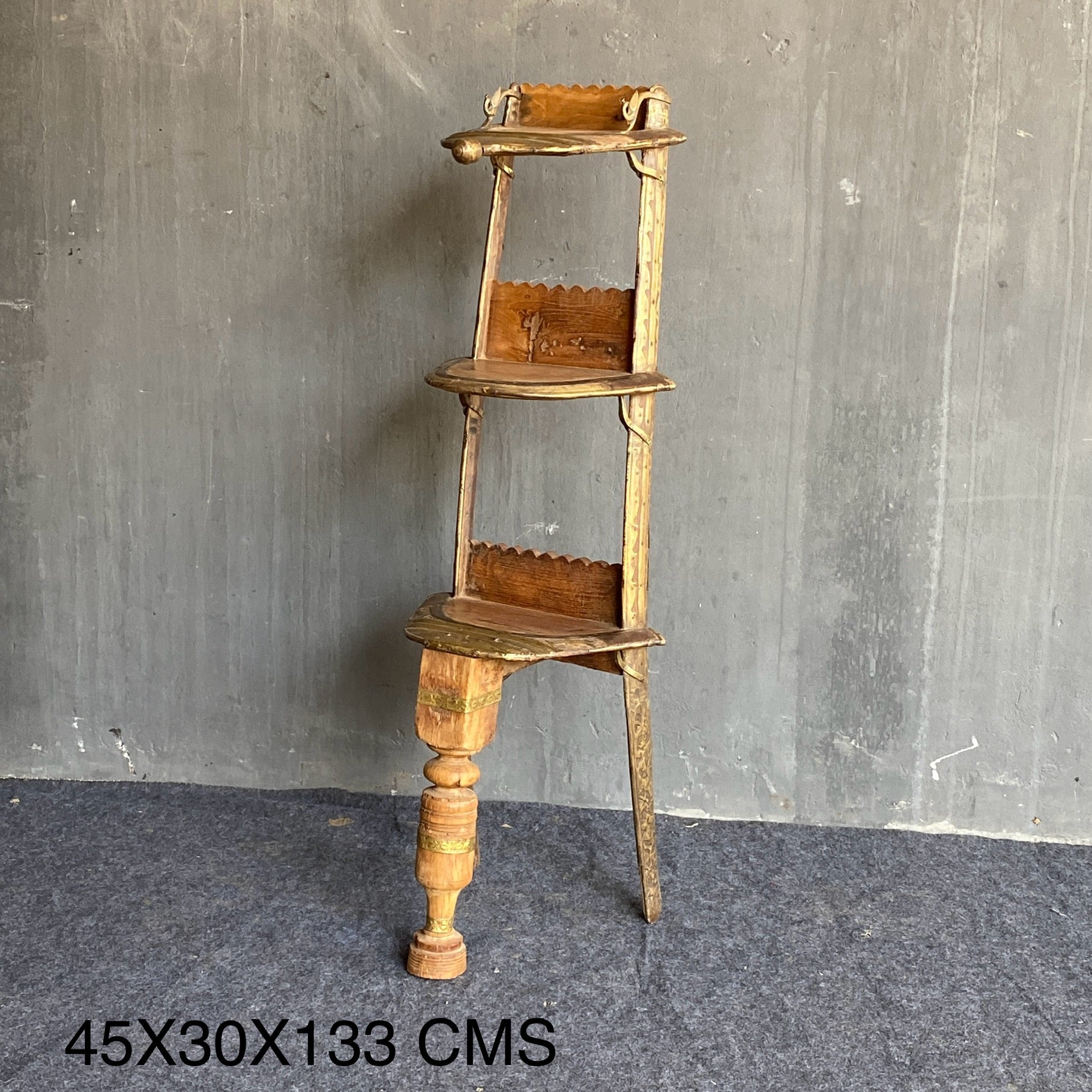 BRASS FTD BOOK SHELF