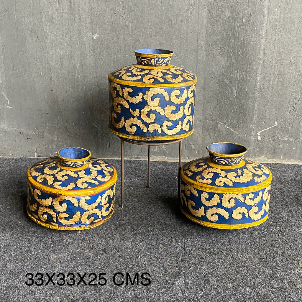 IRON HAND PAINTED POT