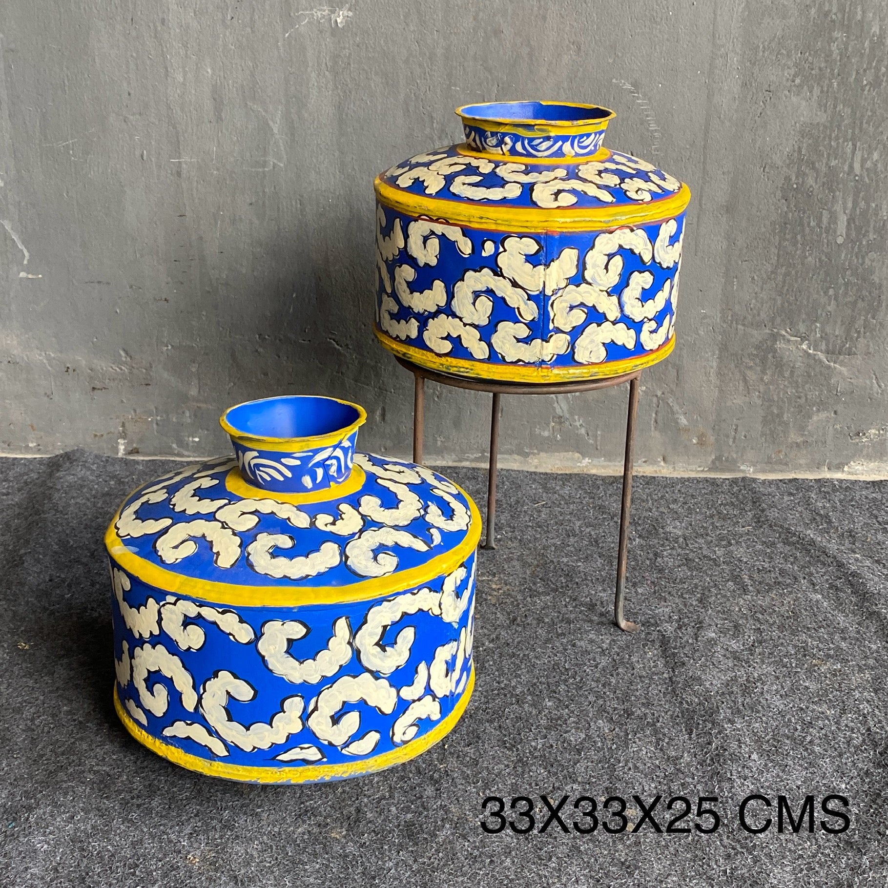 IRON HAND PAINTED POT