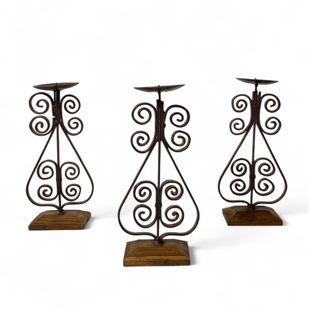 IRON CANDLE STAND