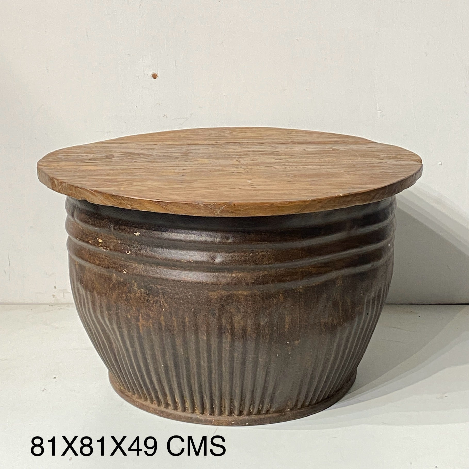 IRON WOODEN FTD COFFEE TABLE