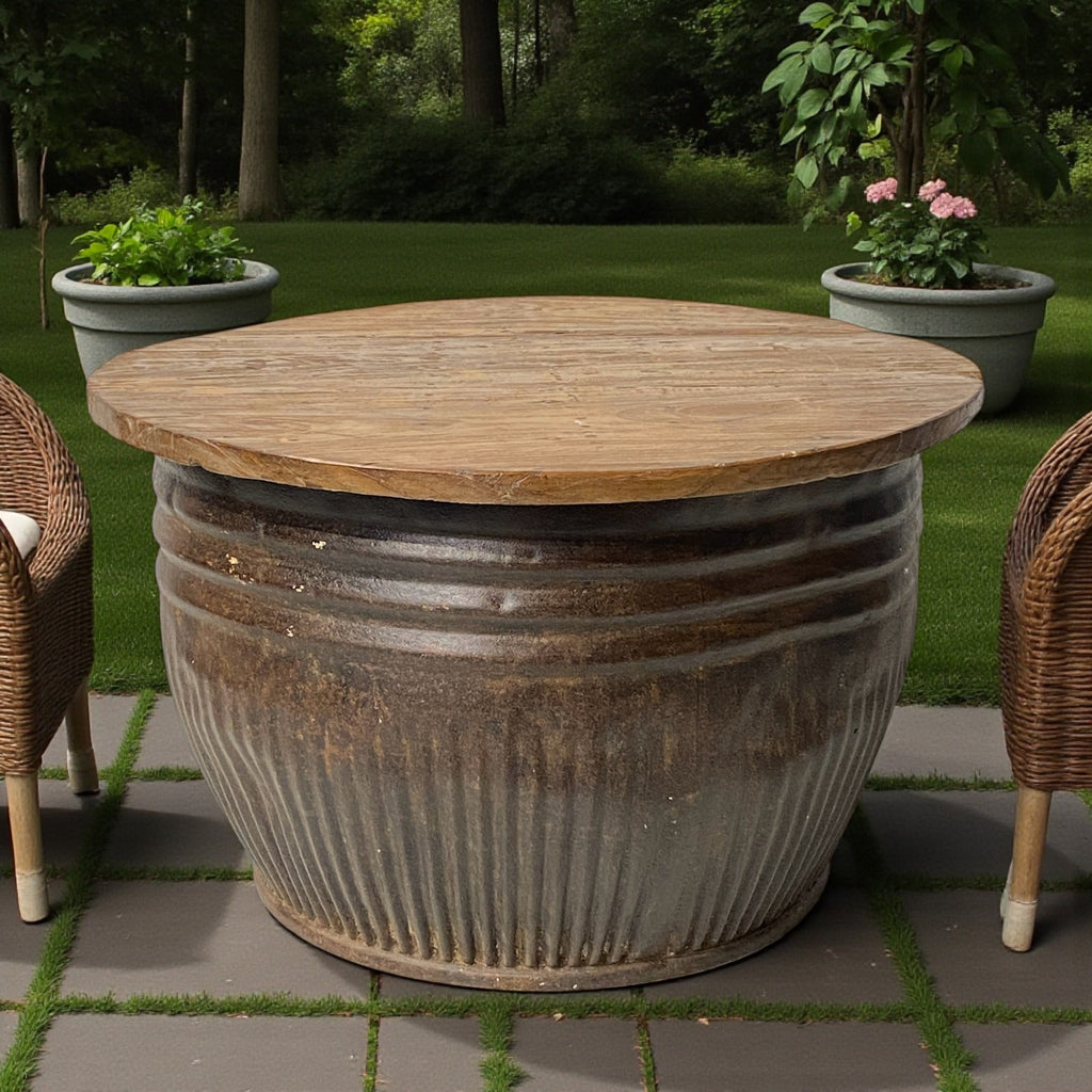 IRON WOODEN FTD COFFEE TABLE