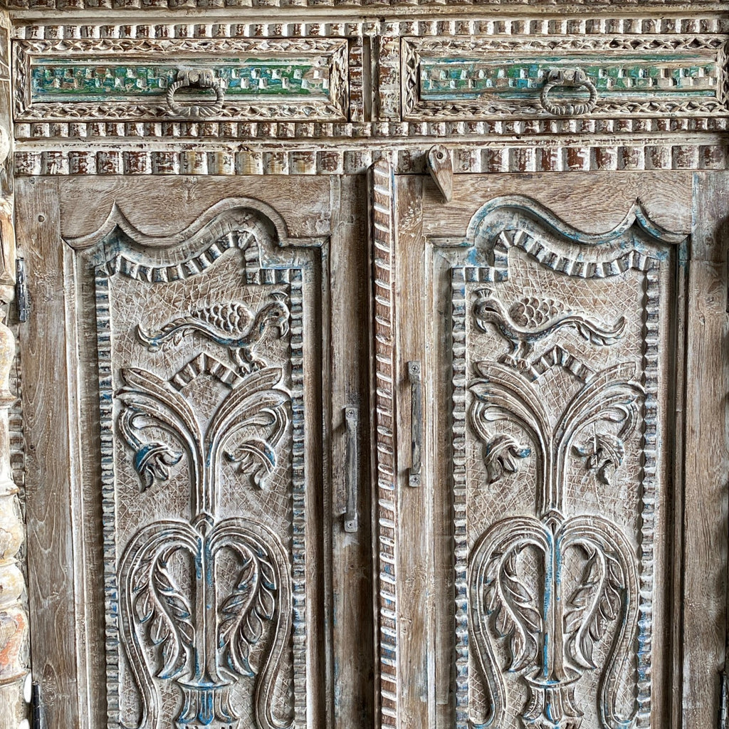 WOODEN CARVED DRESSHING TABLE