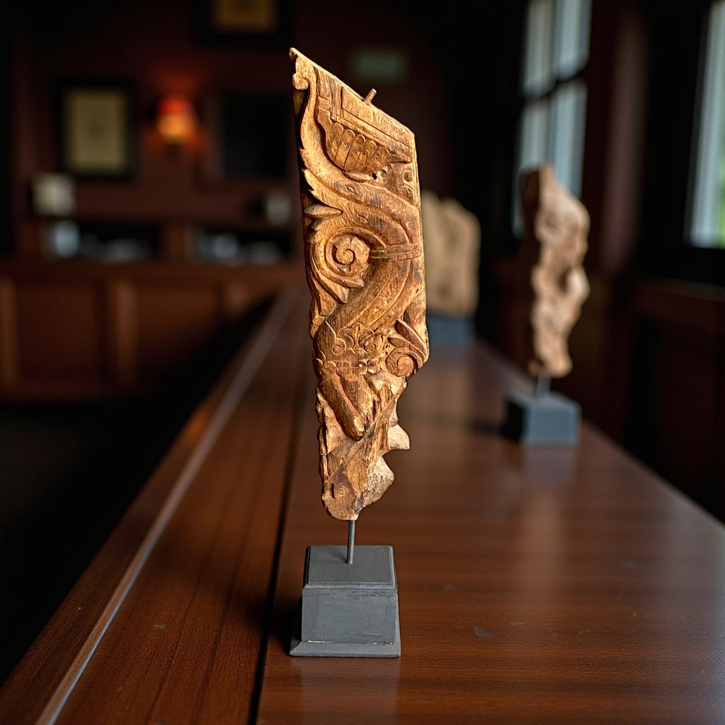 Antique wooden bracket