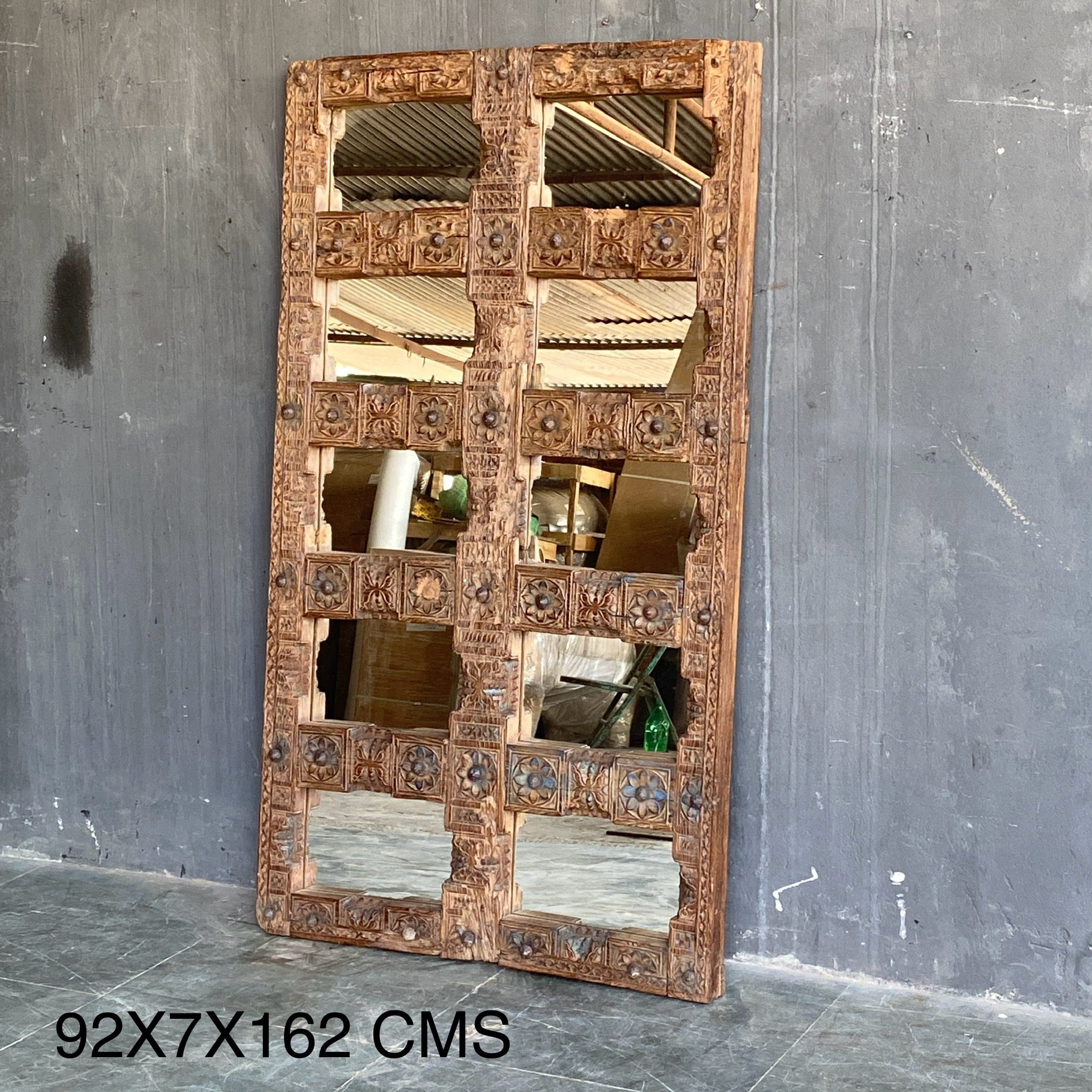 CARVED MIRROR FRAME