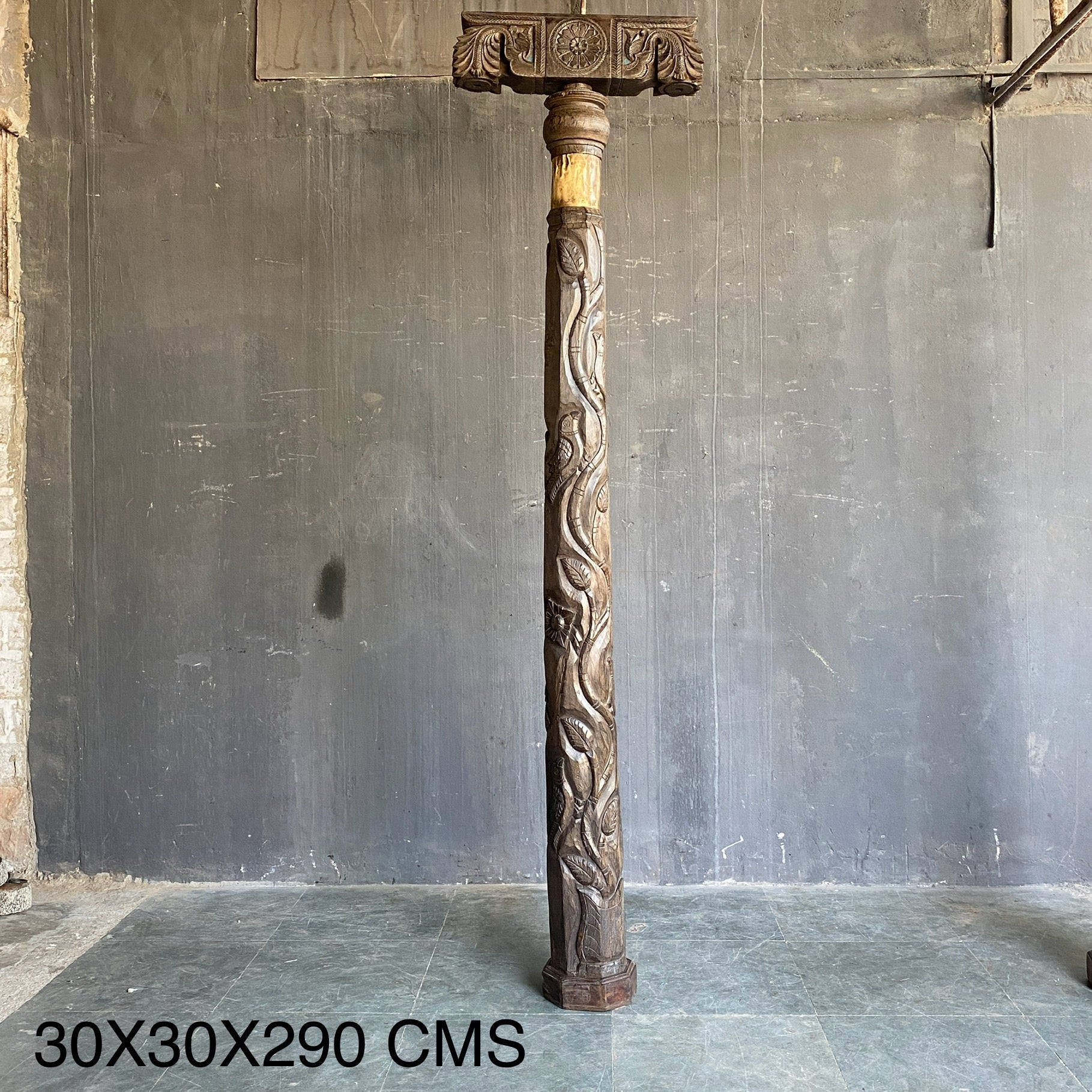 VINTAGE WOODEN PILLAR