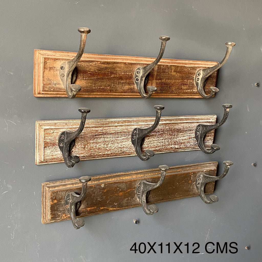 WOODEN WALL HANGER