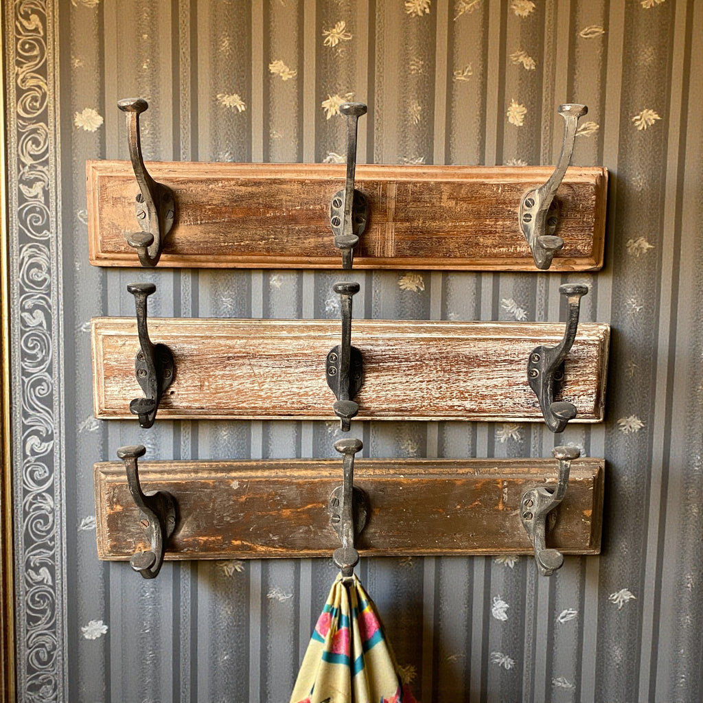 WOODEN WALL HANGER