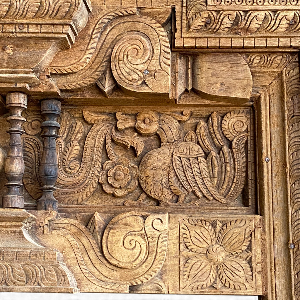 Heritage Carved Frame