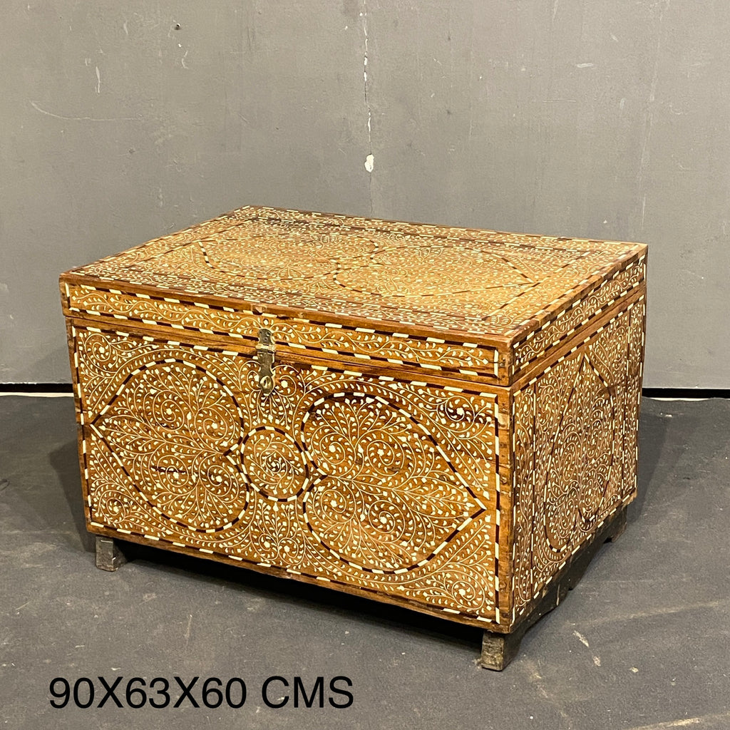 Vintage Mandala Trunk