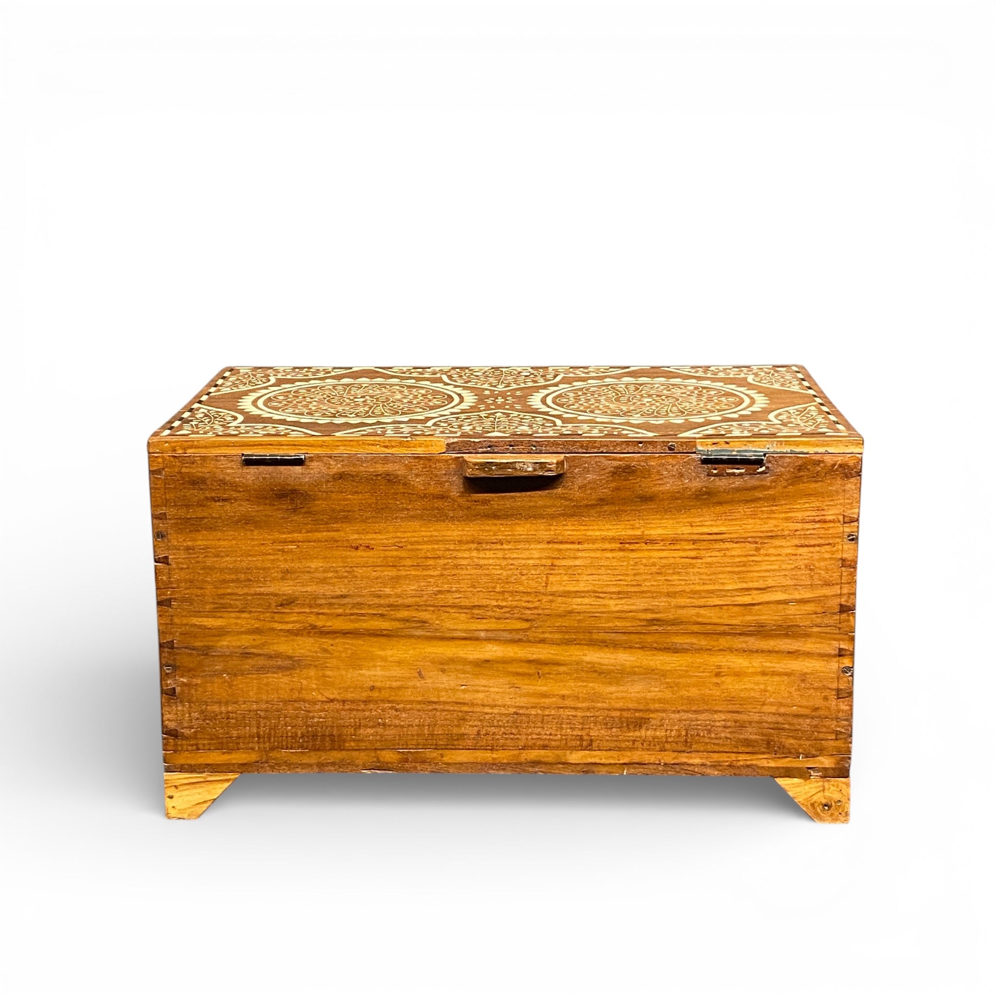 Vintage Mandala Trunk