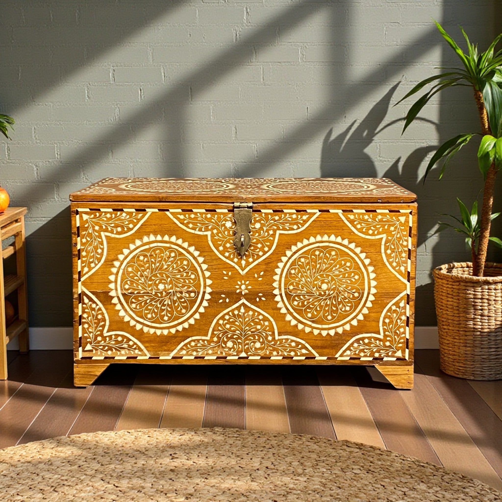Vintage Mandala Trunk