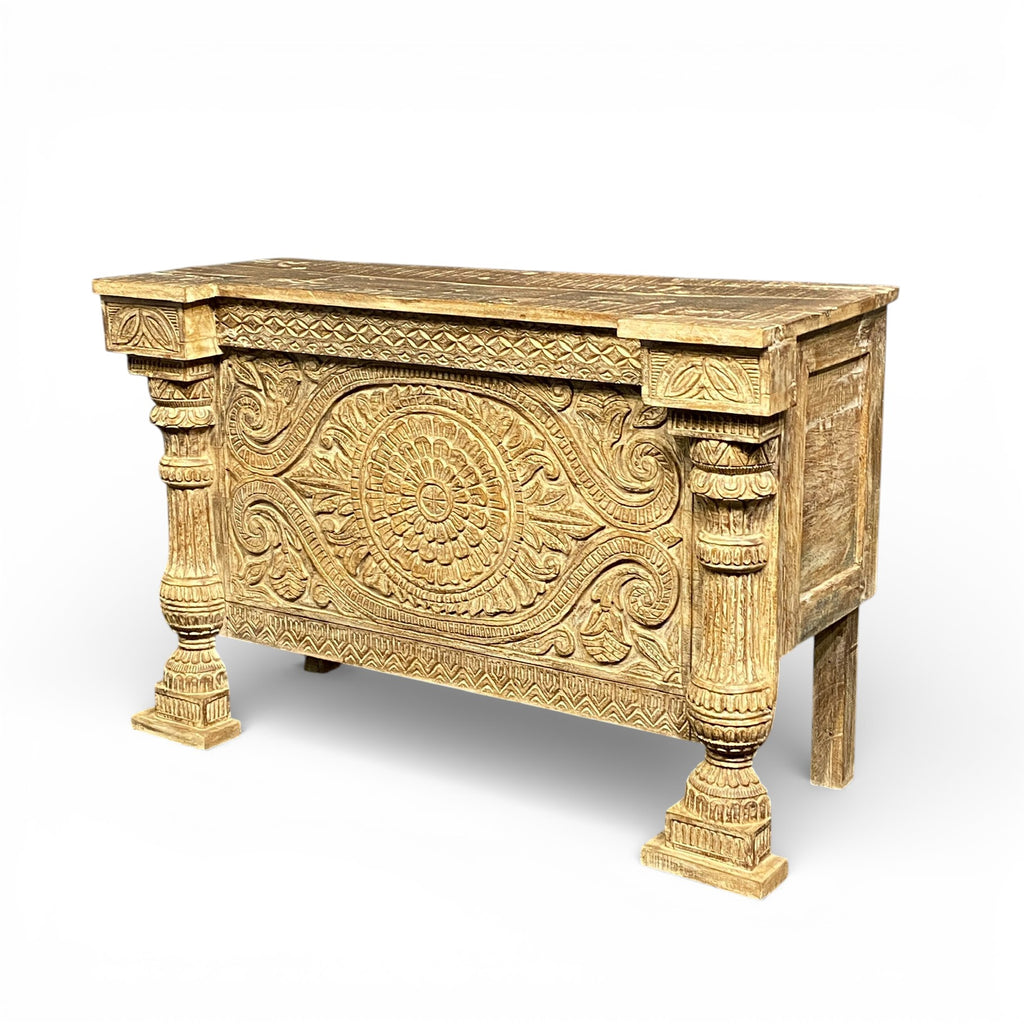 Royal Heritage Console