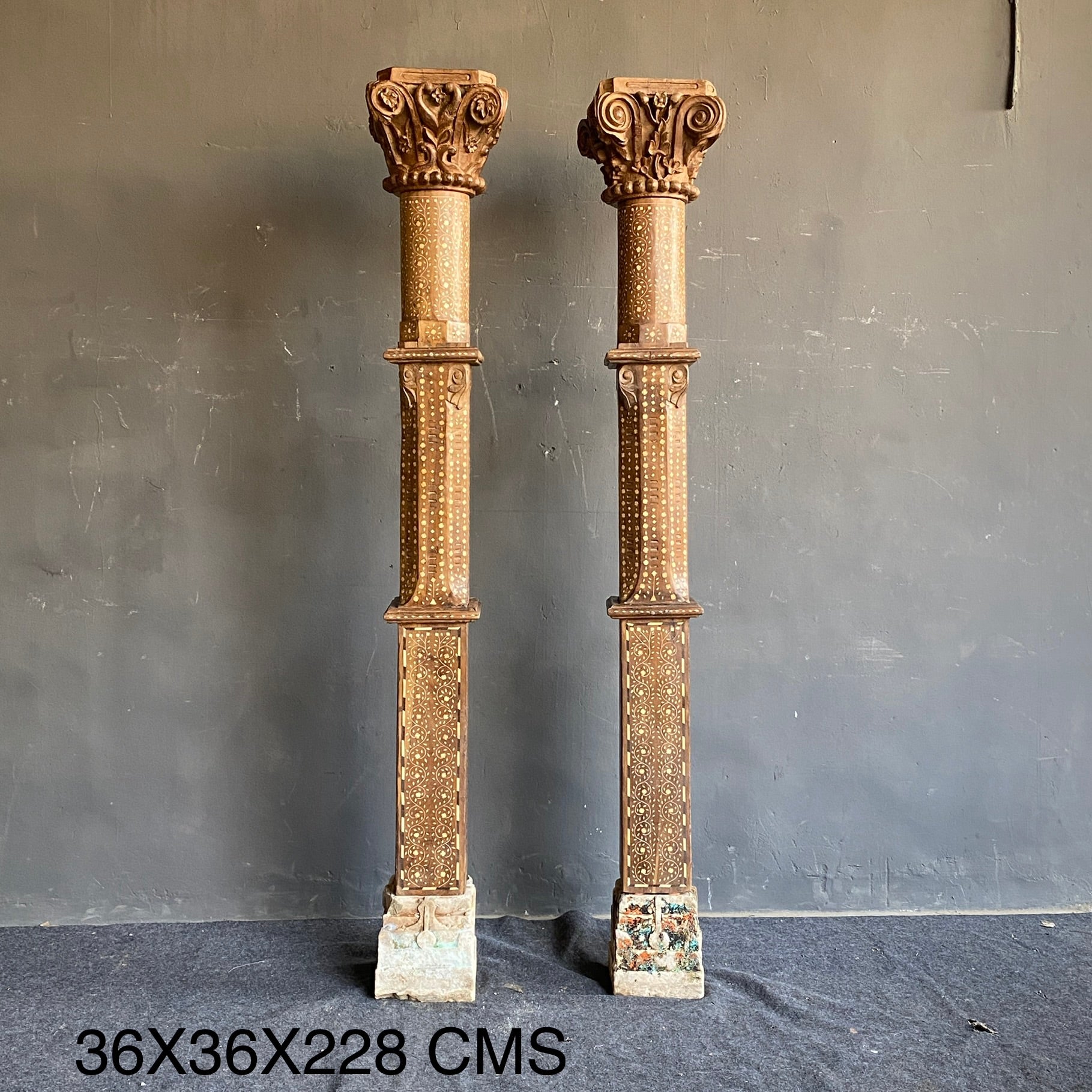 Teak Bone Pillar