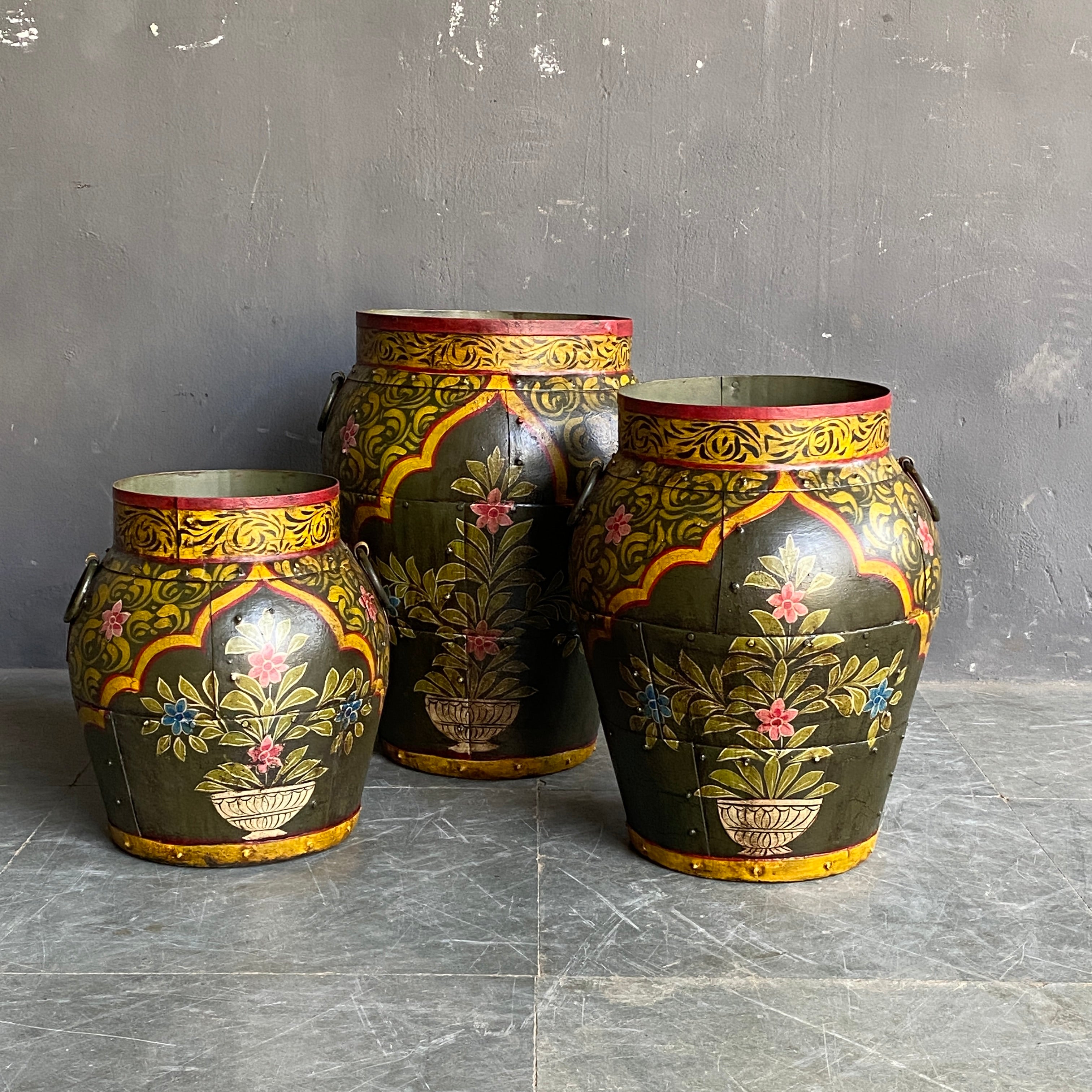 Vintage Decorative Metal – handcrafted vintage Indian decor from Jodhpur, Rajasthan