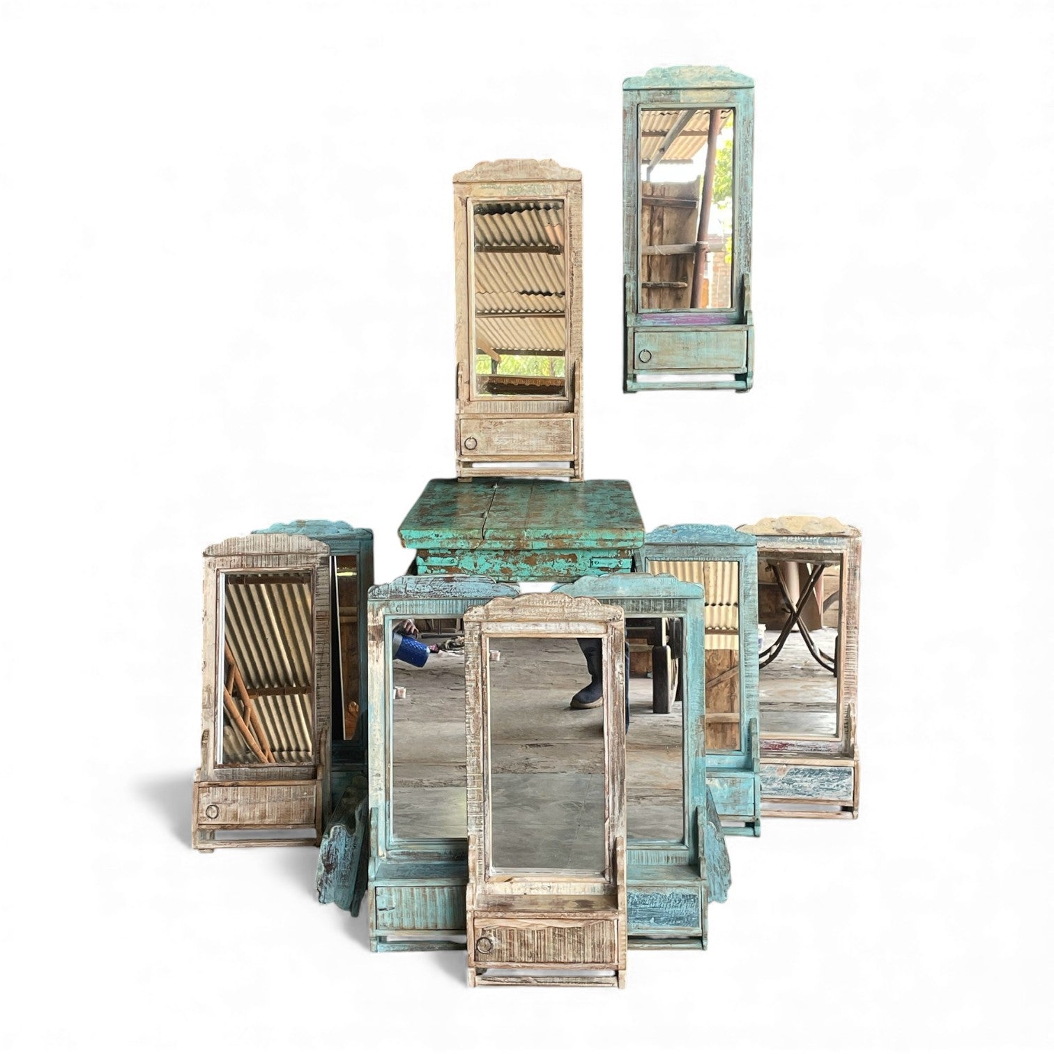 VINTAGE STYLE MIRROR FRAME