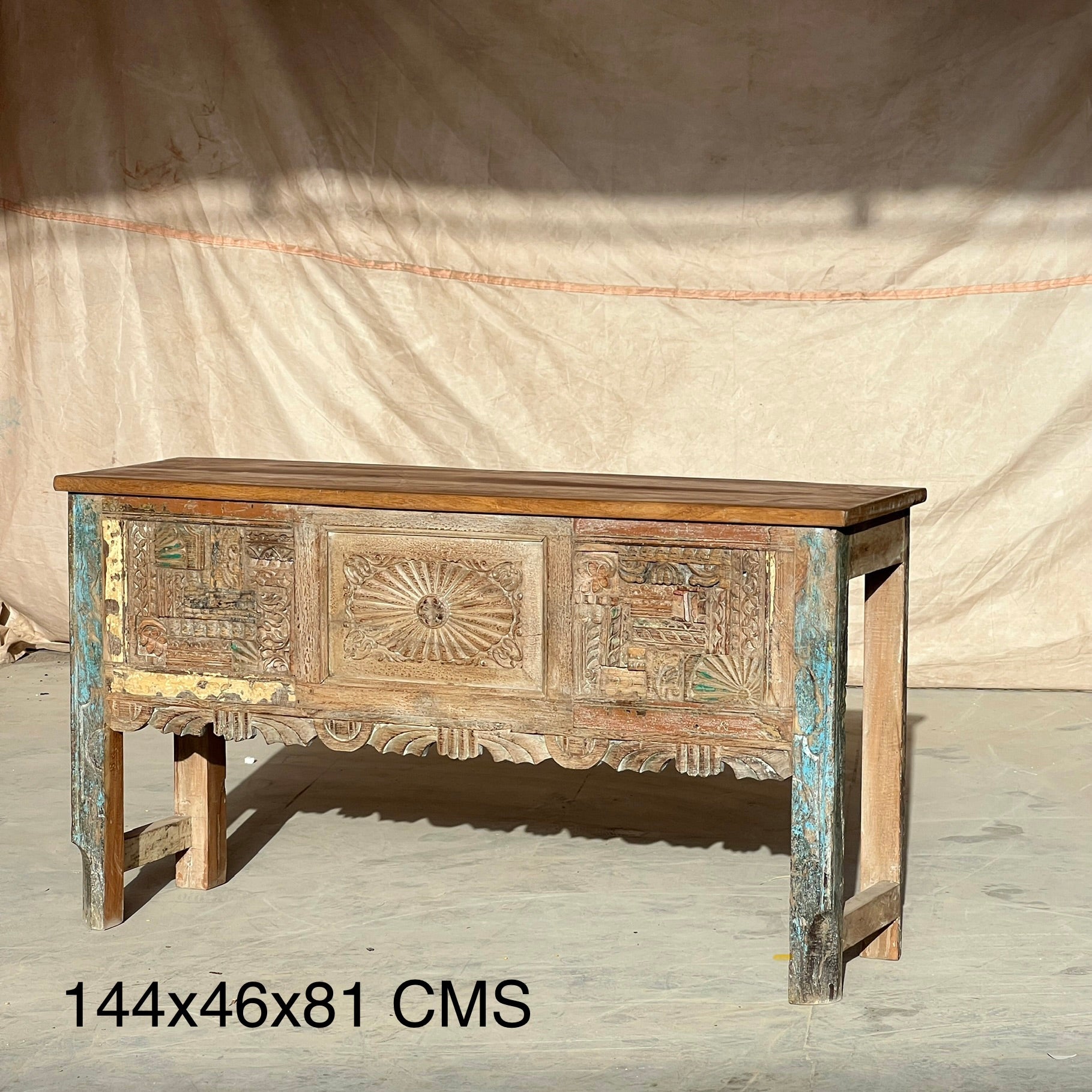 Carved Console Table – handcrafted vintage Indian decor from Jodhpur, Rajasthan