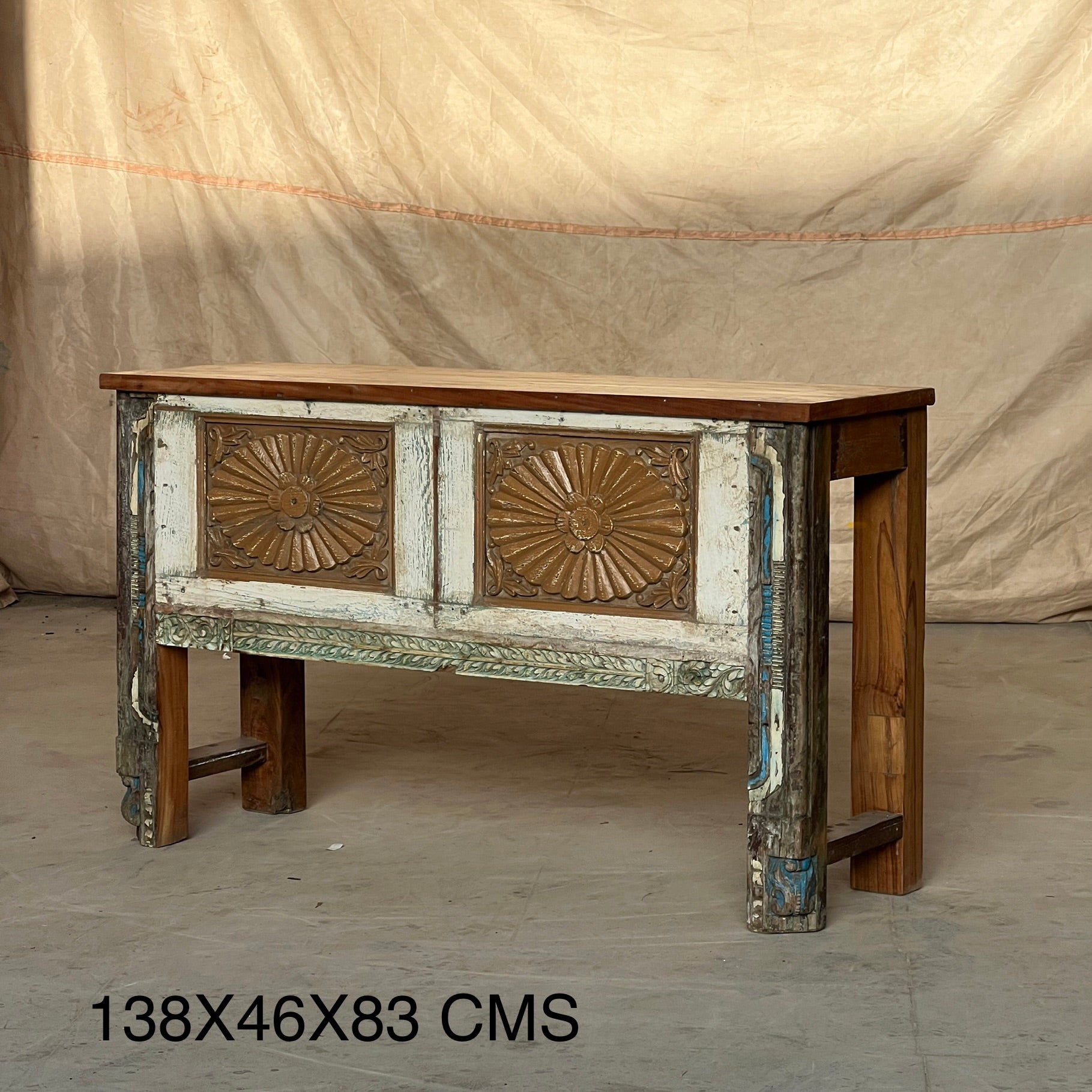 Carved Console Table – handcrafted vintage Indian decor from Jodhpur, Rajasthan