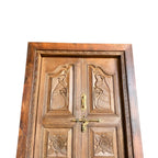 WOODEN DOOR
