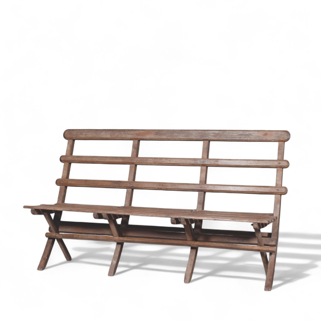 WOODEN BENCH