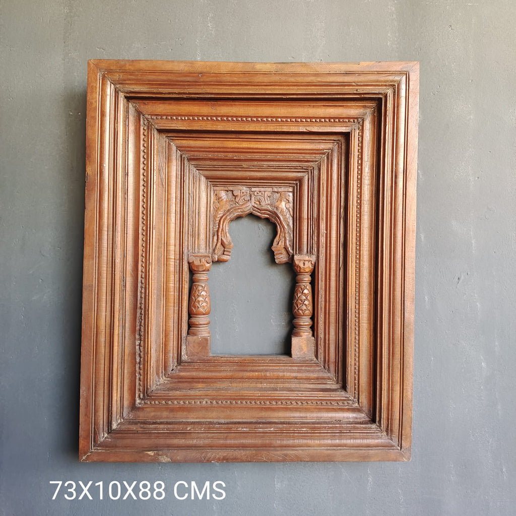 ROYAL MEHRAB FRAME