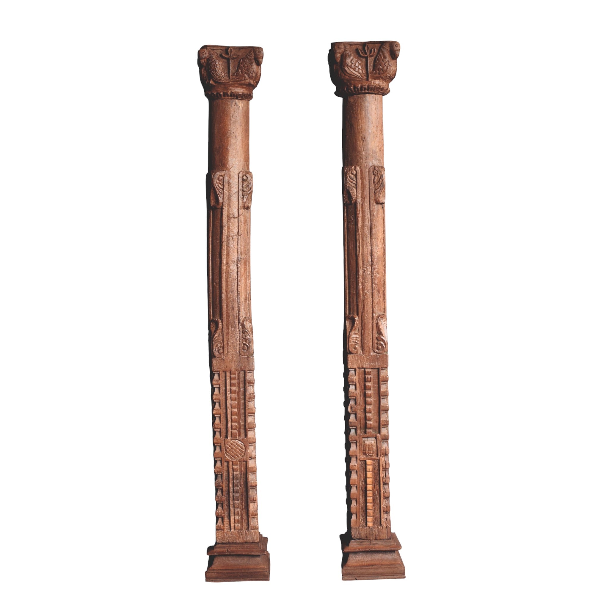 VINTAGE WOODEN PILLAR