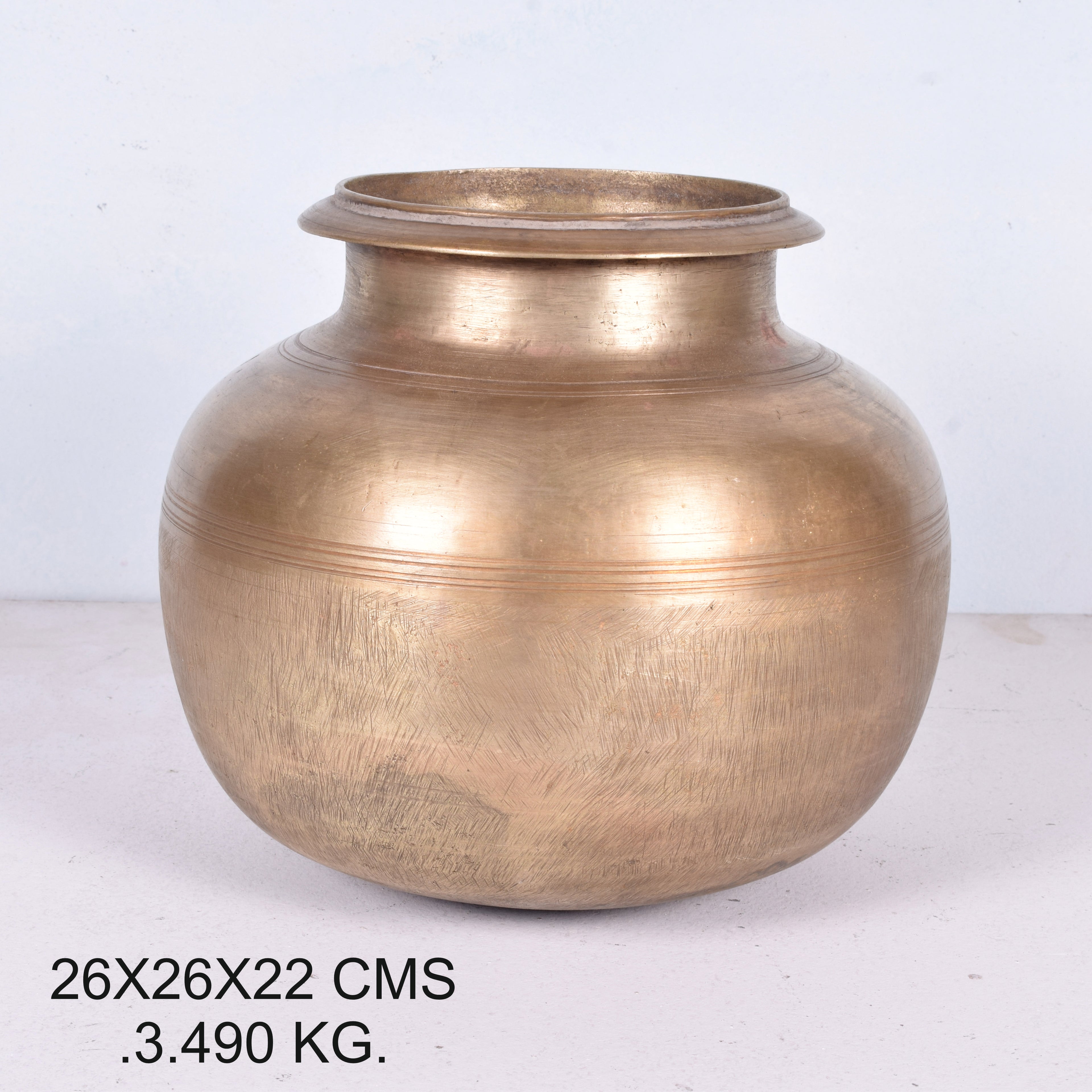 BRASS POT