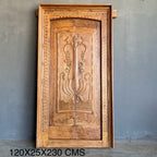 WOODEN DOOR