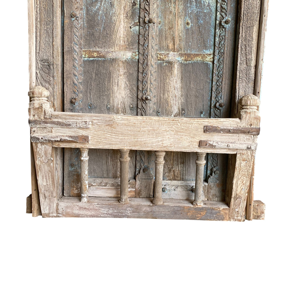 WOODEN WINDOW