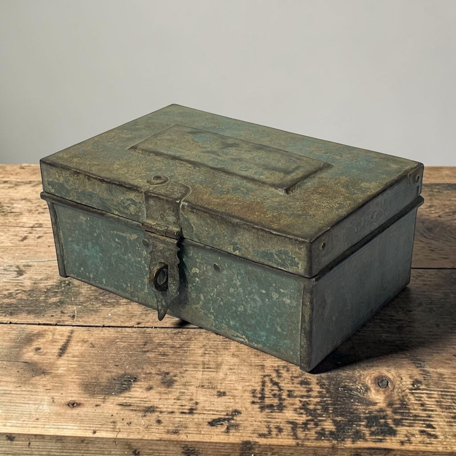 Vintage Iron box