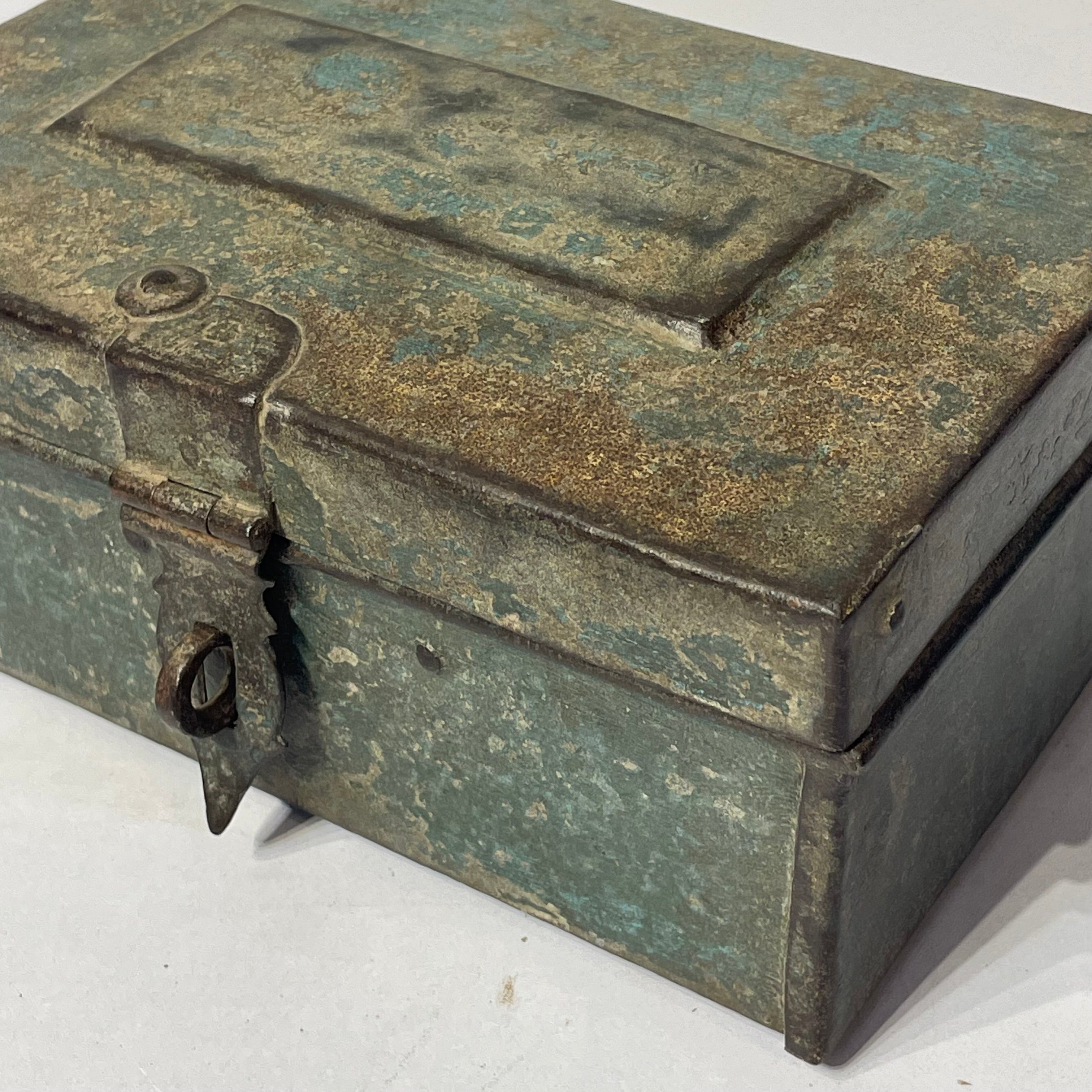 Vintage Iron box