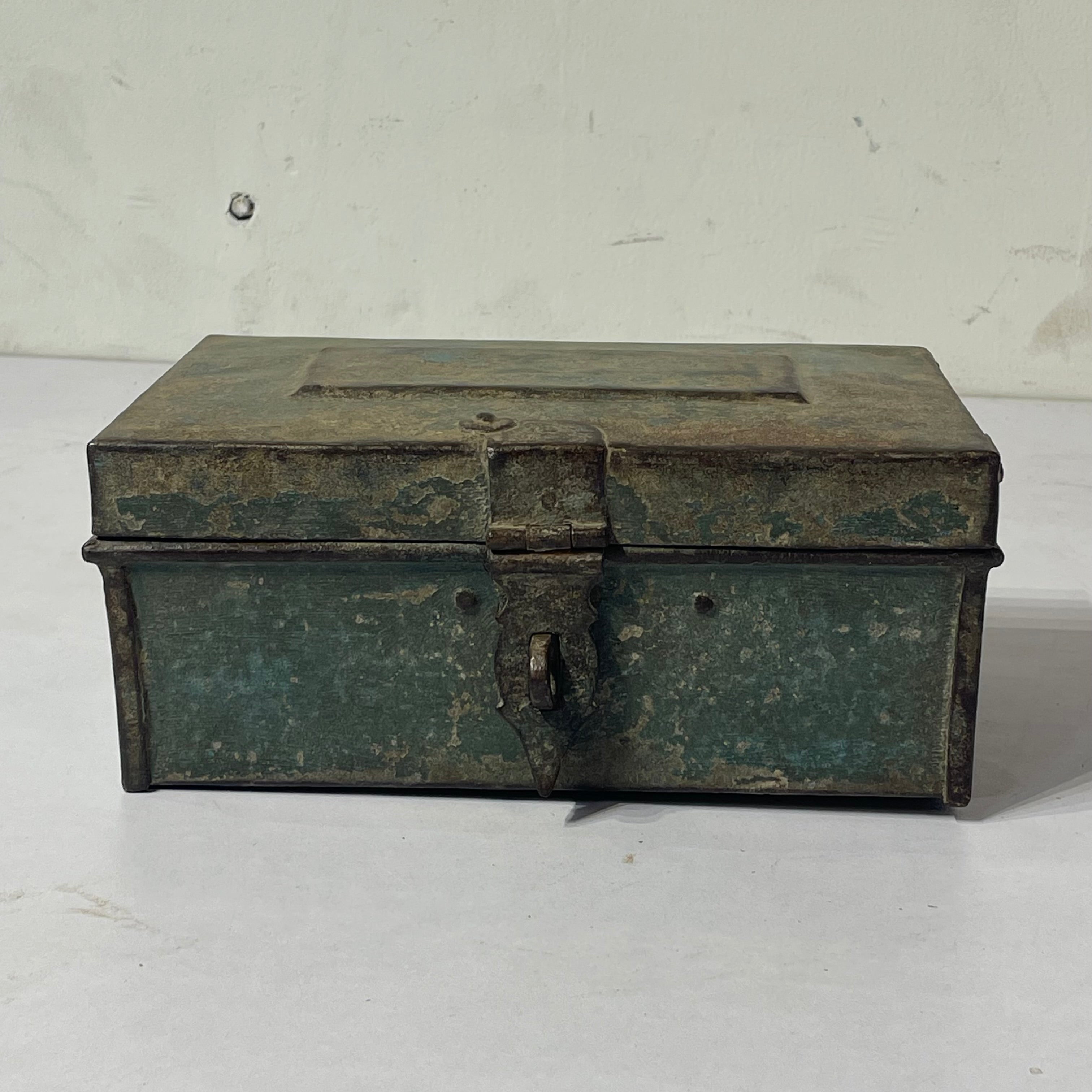 Vintage Iron box
