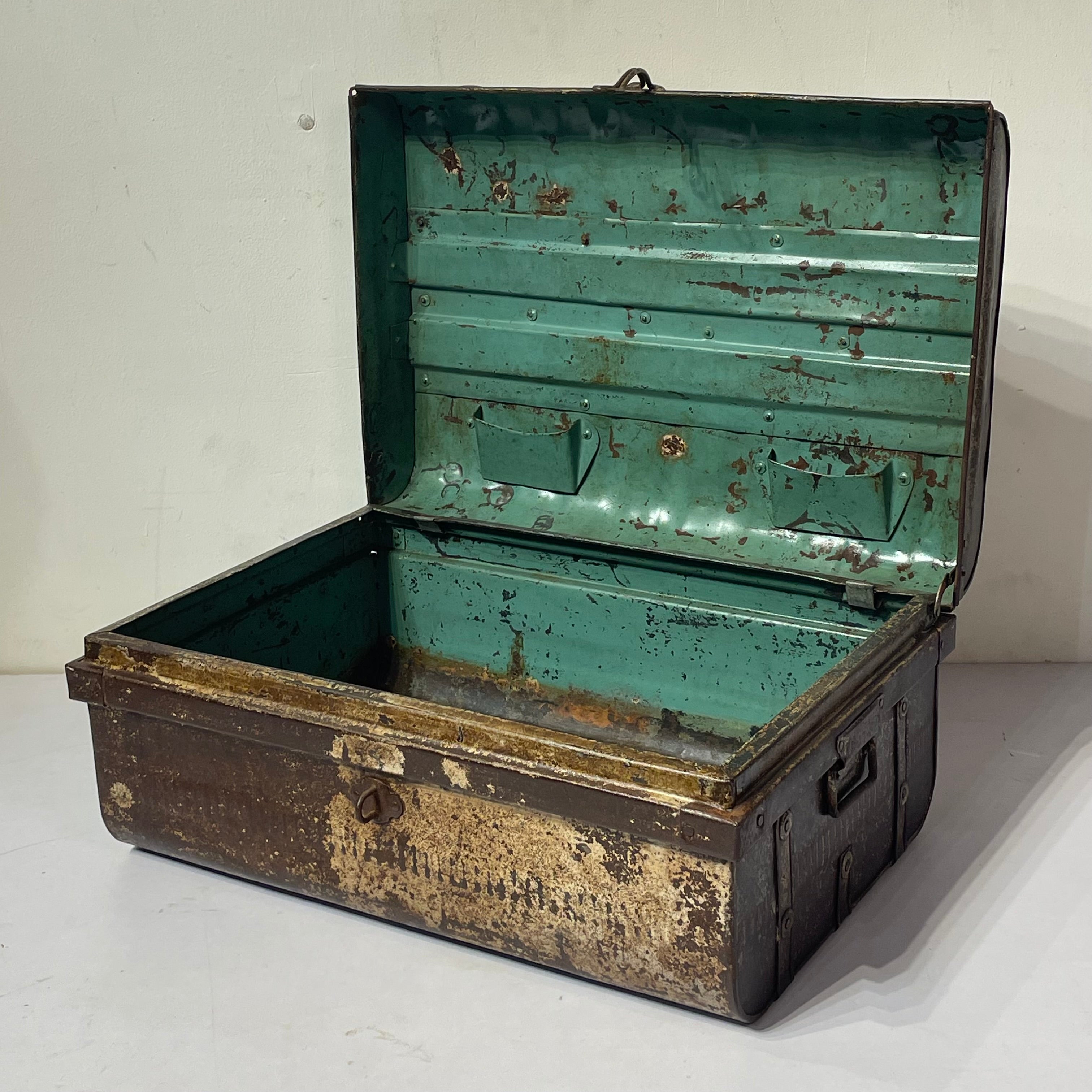 Vintage Iron box