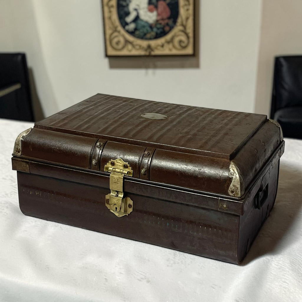 Vintage Iron box