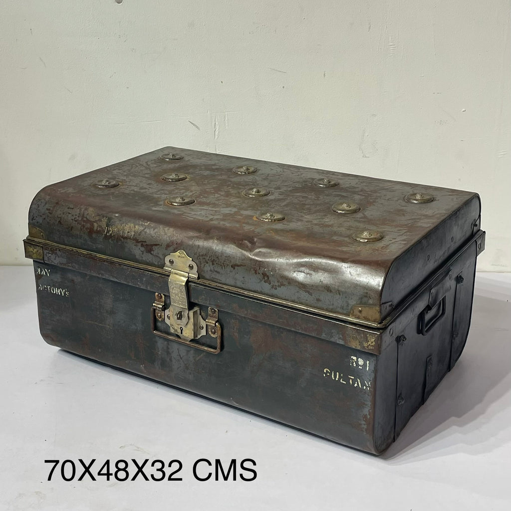 Vintage Iron box